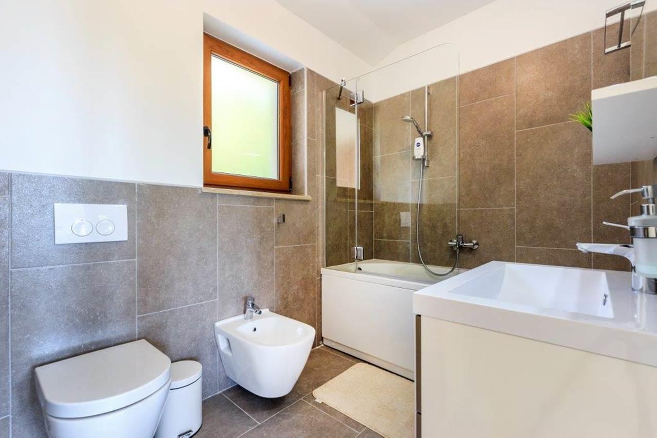 bathroom villa Marron